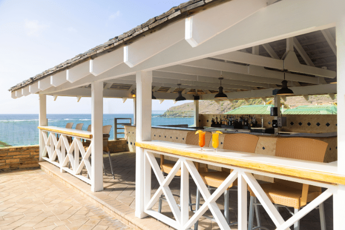 bar